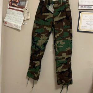 Women’s cameo pants